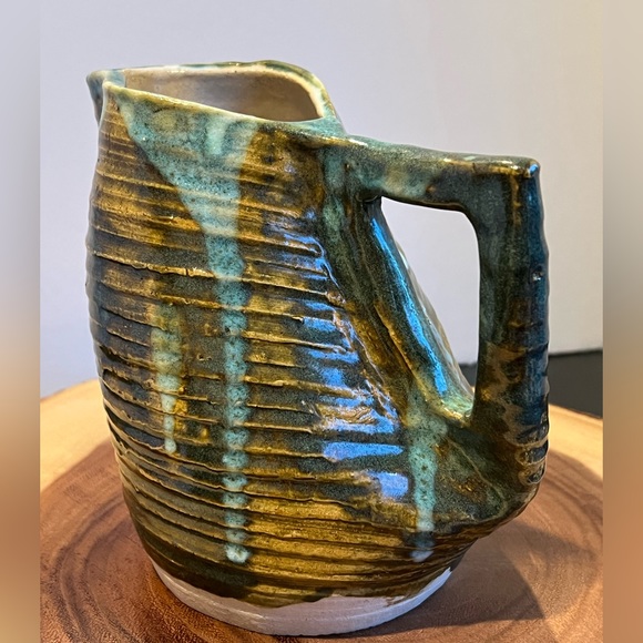 Lander WY Studio Pottery Ribbed Jug Pitcher Artist Signed. Circa 1970 - Picture 4 of 11